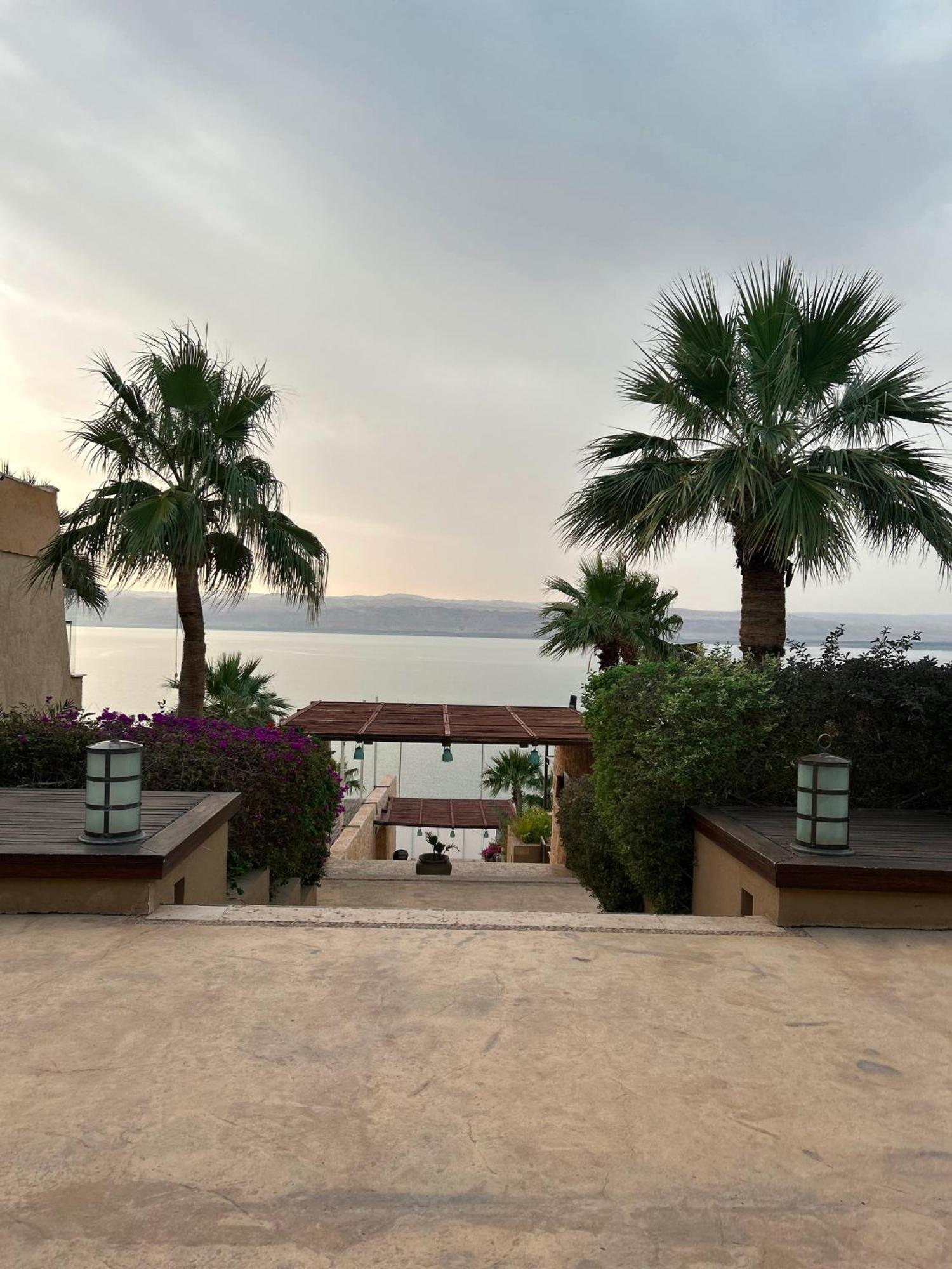 O Beach Hotel & Resort Sweimeh Exterior foto